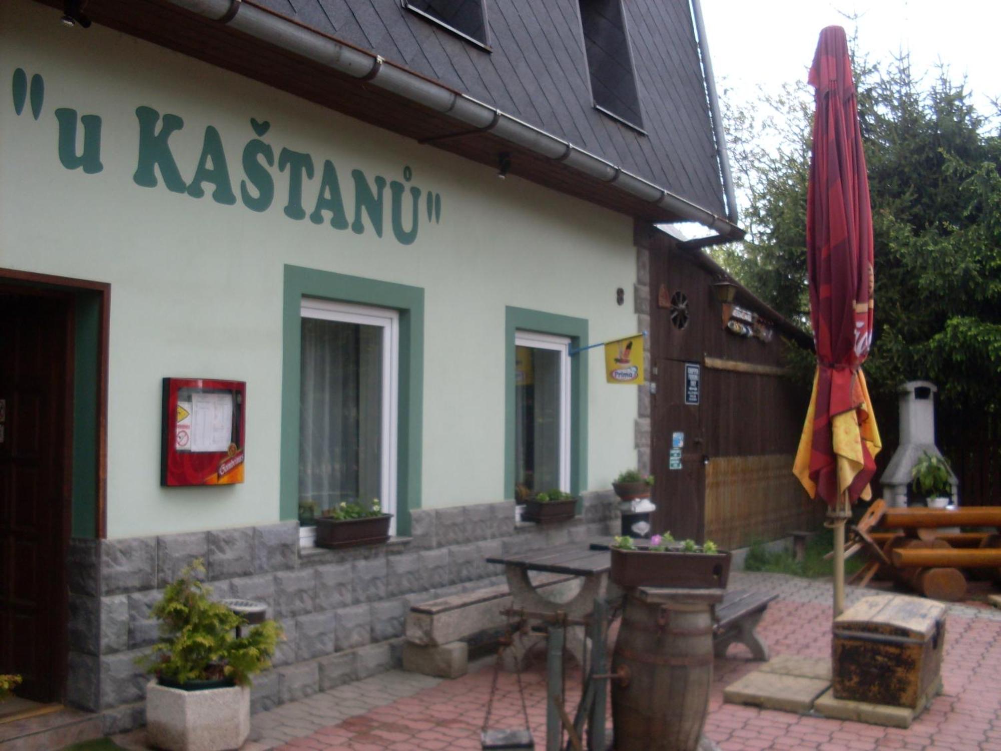 Pension U Kastanu カルロヴィ・ヴァリ エクステリア 写真